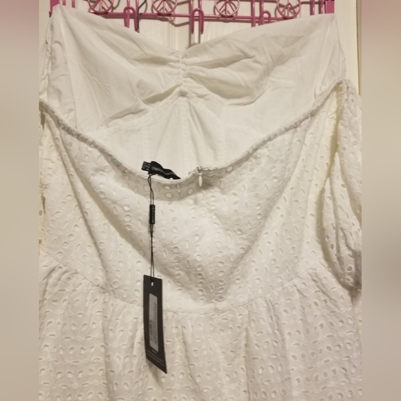 NWT Prettylittlething Dress Women's  Size 22 Color White - Picture 10 of 10